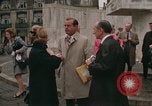 Standbild National Monument Amsterdam Niederlande, 1969, aus Sekunde 62 historischem Filmmaterial Videoclip 65675022087