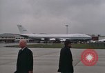 Immagine di Primi Boeing 747 e Concorde F-WTSS Parigi Francia, 1969, secondo 5 filmato di repertorio 65675022091