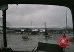 Immagine di Primi Boeing 747 e Concorde F-WTSS Parigi Francia, 1969, secondo 10 filmato di repertorio 65675022091