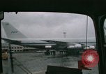 Immagine di Primi Boeing 747 e Concorde F-WTSS Parigi Francia, 1969, secondo 15 filmato di repertorio 65675022091