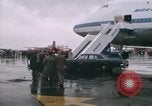 Immagine di Primi Boeing 747 e Concorde F-WTSS Parigi Francia, 1969, secondo 27 filmato di repertorio 65675022091