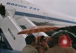 Immagine di Primi Boeing 747 e Concorde F-WTSS Parigi Francia, 1969, secondo 42 filmato di repertorio 65675022091