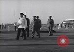 Immagine di Gen Ibrahim Abboud e Re Hussein I Il Cairo Egitto, 1955, secondo 28 filmato di repertorio 65675022135