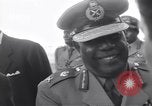 Immagine di Gen Ibrahim Abboud e Re Hussein I Il Cairo Egitto, 1955, secondo 41 filmato di repertorio 65675022135