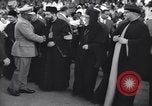 Immagine di Gen Ibrahim Abboud e Re Hussein I Il Cairo Egitto, 1955, secondo 46 filmato di repertorio 65675022135