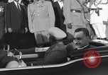 Immagine di Gen Ibrahim Abboud e Re Hussein I Il Cairo Egitto, 1955, secondo 59 filmato di repertorio 65675022135