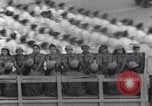 Standbild militärische Parade Bagdad Irak, 1959, aus Sekunde 18 historischem Filmmaterial Videoclip 65675022138