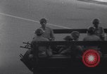 Standbild militärische Parade Bagdad Irak, 1959, aus Sekunde 34 historischem Filmmaterial Videoclip 65675022138