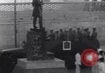 Standbild militärische Parade Bagdad Irak, 1959, aus Sekunde 44 historischem Filmmaterial Videoclip 65675022138