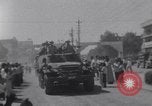 Standbild militärische Parade Bagdad Irak, 1959, aus Sekunde 56 historischem Filmmaterial Videoclip 65675022138