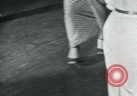 Standbild malaysischen Tanz und Kultur Malaysia Pahang, 1960, aus Sekunde 25 historischem Filmmaterial Videoclip 65675022143