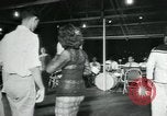Standbild malaysischen Tanz und Kultur Malaysia Pahang, 1960, aus Sekunde 32 historischem Filmmaterial Videoclip 65675022143