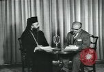 Standbild Erzbischof Makarios und John Harding Nikosia Zypern, 1955, aus Sekunde 12 historischem Filmmaterial Videoclip 65675022144