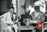 Standbild Erzbischof Makarios und John Harding Nikosia Zypern, 1955, aus Sekunde 42 historischem Filmmaterial Videoclip 65675022144