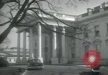 Standbild Präsident Dwight D Eisenhower und Senatoren Washington DC White House USA, 1954, aus Sekunde 5 historischem Filmmaterial Videoclip 65675022146