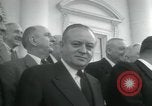 Standbild Präsident Dwight D Eisenhower und Senatoren Washington DC White House USA, 1954, aus Sekunde 48 historischem Filmmaterial Videoclip 65675022146