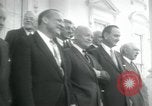 Standbild Präsident Dwight D Eisenhower und Senatoren Washington DC White House USA, 1954, aus Sekunde 52 historischem Filmmaterial Videoclip 65675022146