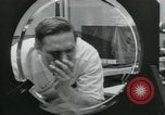 Standbild PrecisionGrinding von Glaslinsen Anaheim California USA, 1960, aus Sekunde 39 historischem Filmmaterial Videoclip 65675022147
