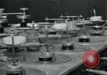 Standbild PrecisionGrinding von Glaslinsen Anaheim California USA, 1960, aus Sekunde 51 historischem Filmmaterial Videoclip 65675022147