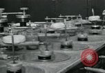 Standbild PrecisionGrinding von Glaslinsen Anaheim California USA, 1960, aus Sekunde 53 historischem Filmmaterial Videoclip 65675022147