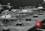 Standbild PrecisionGrinding von Glaslinsen Anaheim California USA, 1960, aus Sekunde 54 historischem Filmmaterial Videoclip 65675022147