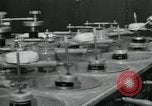 Standbild PrecisionGrinding von Glaslinsen Anaheim California USA, 1960, aus Sekunde 55 historischem Filmmaterial Videoclip 65675022147