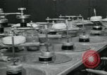 Standbild PrecisionGrinding von Glaslinsen Anaheim California USA, 1960, aus Sekunde 58 historischem Filmmaterial Videoclip 65675022147