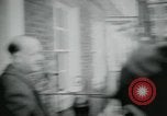 Standbild Der britische Premierminister Harold Macmillan London England Vereinigtes Königreich, 1957, aus Sekunde 28 historischem Filmmaterial Videoclip 65675022156
