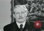 Standbild Der britische Premierminister Harold Macmillan London England Vereinigtes Königreich, 1957, aus Sekunde 55 historischem Filmmaterial Videoclip 65675022156