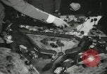 Standbild Kursleiter Lehre traffic control für Studenten Quantico Virginia USA, 1942, aus Sekunde 35 historischem Filmmaterial Videoclip 65675022166