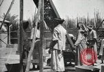 Standbild Datum Verpackung Mesopotamien Irak, 1929, aus Sekunde 61 historischem Filmmaterial Videoclip 65675022174
