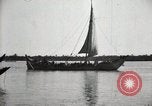 Standbild Datum Transport Basra Irak, 1929, aus Sekunde 44 historischem Filmmaterial Videoclip 65675022175