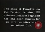 Standbild Arbeiter machen Datum Blatt Taschen Mandali Irak, 1929, aus Sekunde 6 historischem Filmmaterial Videoclip 65675022177