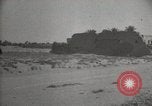 Standbild Arbeiter machen Datum Blatt Taschen Mandali Irak, 1929, aus Sekunde 50 historischem Filmmaterial Videoclip 65675022177