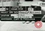 Standbild militärische Unterstützung der beratenden Gruppe Offiziere und Weiber Bagdad Irak, 1956, aus Sekunde 3 historischem Filmmaterial Videoclip 65675022186