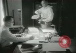 Immagine di Le attività amministrative a MAAG edificio A Bagdad in Iraq, 1956, secondo 31 filmato di repertorio 65675022188