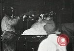 Standbild Pressen die Fusseln aus Baumwolle New Orleans Louisiana USA, 1919, aus Sekunde 10 historischem Filmmaterial Videoclip 65675022212