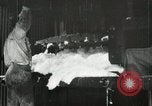 Standbild Pressen die Fusseln aus Baumwolle New Orleans Louisiana USA, 1919, aus Sekunde 32 historischem Filmmaterial Videoclip 65675022212