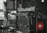 Standbild Pressen die Fusseln aus Baumwolle New Orleans Louisiana USA, 1919, aus Sekunde 44 historischem Filmmaterial Videoclip 65675022212