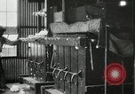 Standbild Pressen die Fusseln aus Baumwolle New Orleans Louisiana USA, 1919, aus Sekunde 46 historischem Filmmaterial Videoclip 65675022212