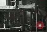 Standbild Pressen die Fusseln aus Baumwolle New Orleans Louisiana USA, 1919, aus Sekunde 58 historischem Filmmaterial Videoclip 65675022212