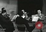 Standbild Benny Goodman Japan, 1957, aus Sekunde 35 historischem Filmmaterial Videoclip 65675022217