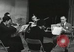 Standbild Benny Goodman Japan, 1957, aus Sekunde 36 historischem Filmmaterial Videoclip 65675022217