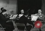 Standbild Benny Goodman Japan, 1957, aus Sekunde 37 historischem Filmmaterial Videoclip 65675022217