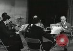 Standbild Benny Goodman Japan, 1957, aus Sekunde 49 historischem Filmmaterial Videoclip 65675022217