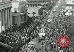 Standbild Prozession während des Mardi Gras Carnival New Orleans Louisiana USA, 1929, aus Sekunde 17 historischem Filmmaterial Videoclip 65675022222