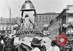 Standbild Prozession während des Mardi Gras Carnival New Orleans Louisiana USA, 1929, aus Sekunde 33 historischem Filmmaterial Videoclip 65675022222