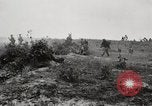 Standbild Rifle Squad in Angriff United States USA, 1965, aus Sekunde 36 historischem Filmmaterial Videoclip 65675022233