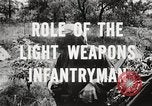 Standbild Rifle Squad in Angriff United States USA, 1965, aus Sekunde 40 historischem Filmmaterial Videoclip 65675022233