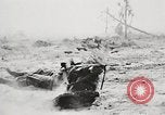 Standbild Sergeant Collins' Team Fortschritte United States USA, 1965, aus Sekunde 60 historischem Filmmaterial Videoclip 65675022234